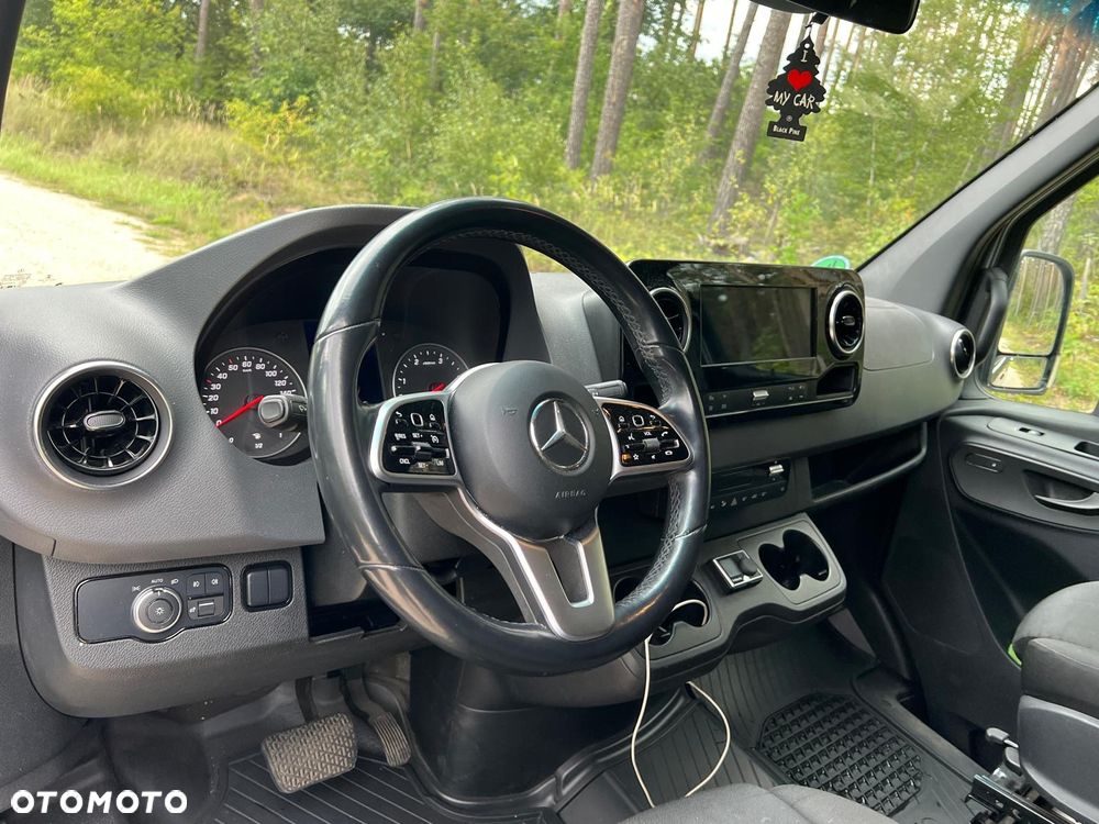Mercedes-Benz Sprinter 319 V6 - 10
