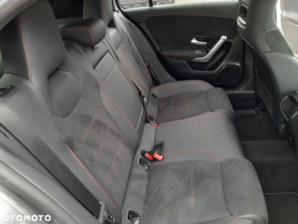 Mercedes-Benz Klasa A 200 AMG Line 7G-DCT - 19
