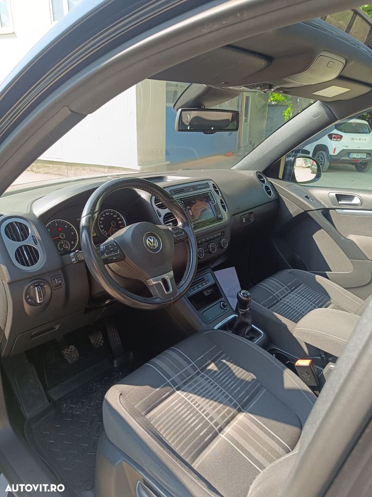 Volkswagen Tiguan 2.0 TDI DPF 4Motion Lounge Sport & Style - 5