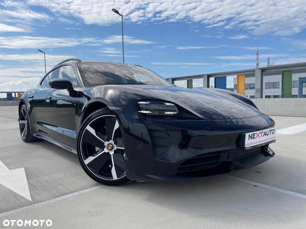 Porsche Taycan Turbo - 4