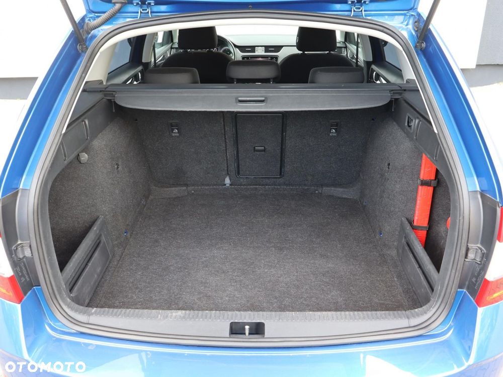 Skoda Octavia 2.0 TDI Style DSG - 9