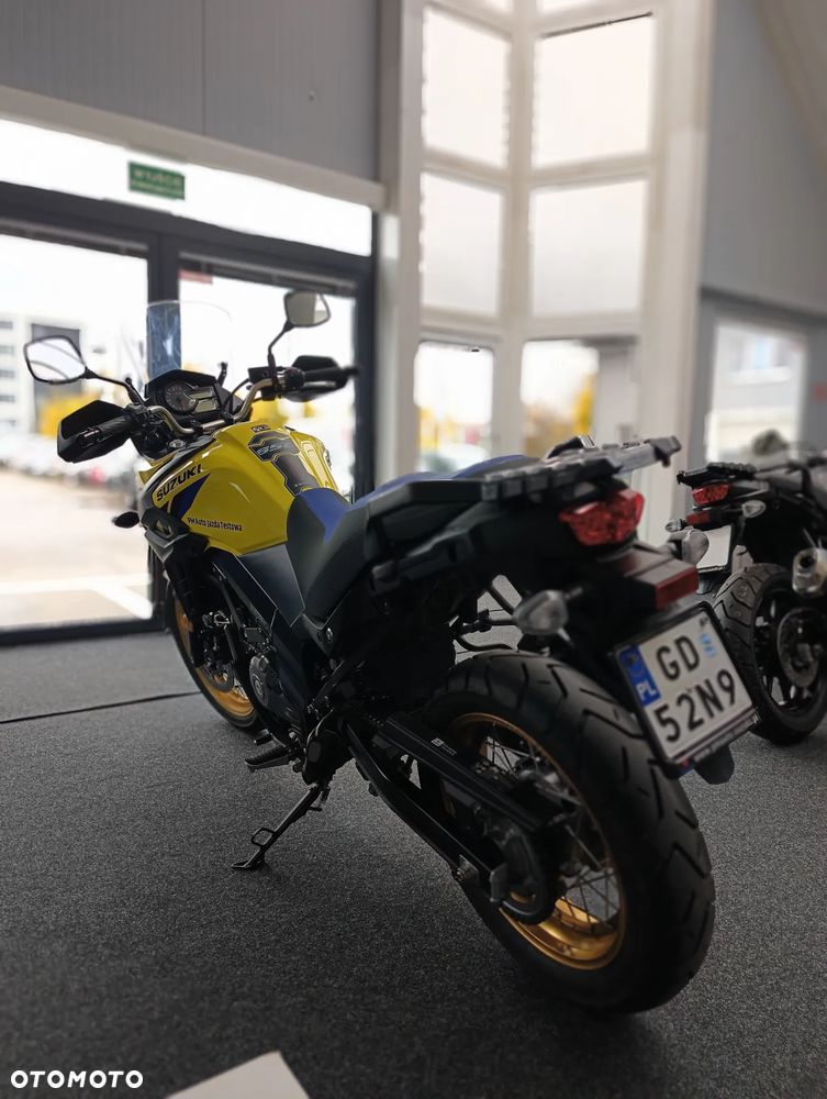 Suzuki V-STROM - 4