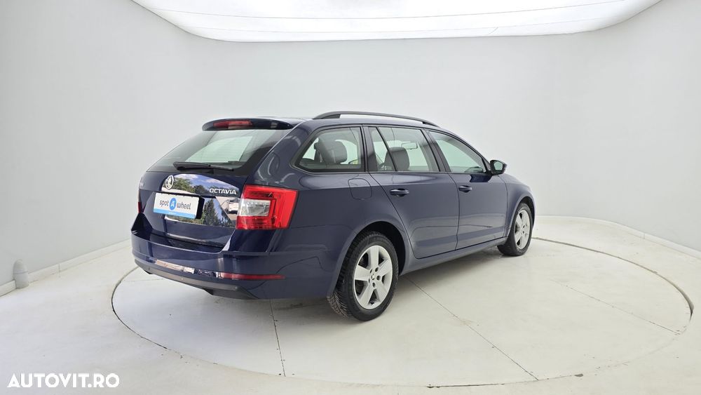Skoda Octavia 1.6 TDI Ambition - 6
