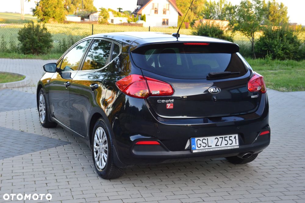 Kia Ceed - 16