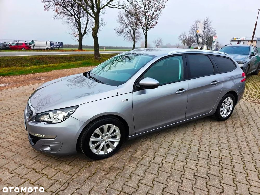 Peugeot 308 1.6 BlueHDi Style S&S - 17