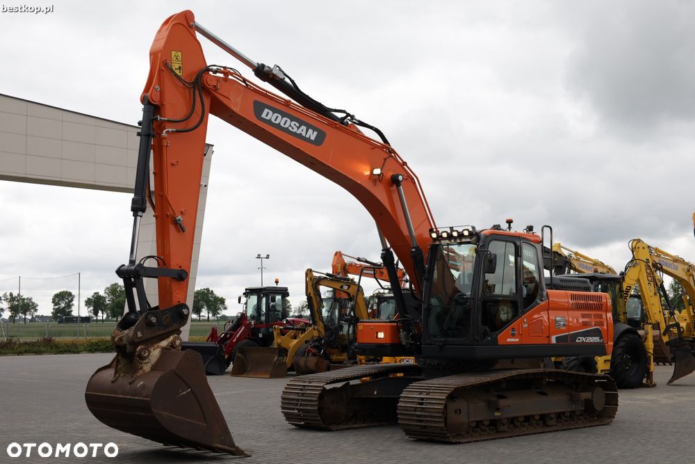 Doosan DX225LC-5 - 1