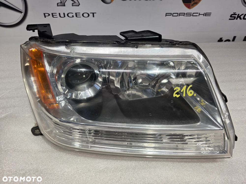 SUZUKI GRAND VITARA II 06- PRAWA LAMPA PRZEDNIA PRZÓD , AMERYKA USA , NR KOITO  100-59079 / KOITO 100-59078 , NR AUKCJI LPP216 - 1