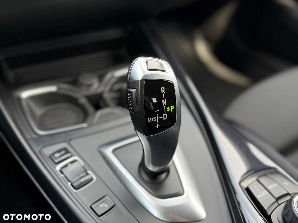 BMW Seria 1 - 29