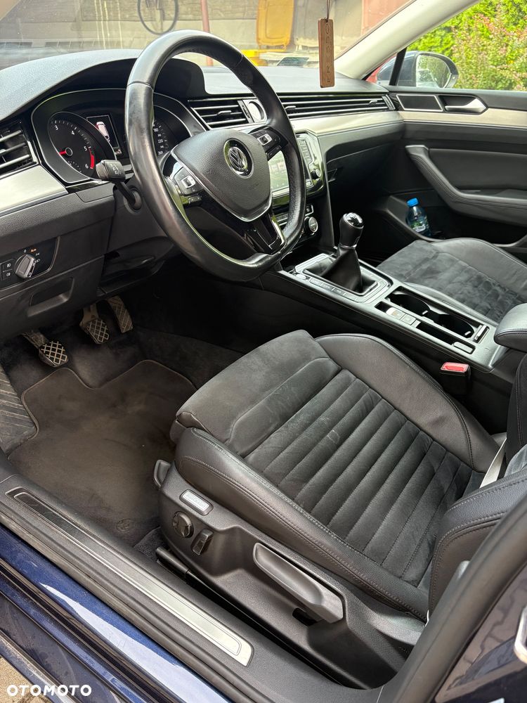 Volkswagen Passat 2.0 TDI BMT Highline - 11