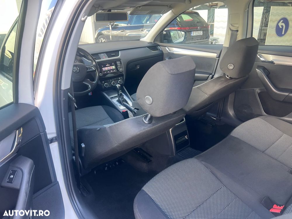 Skoda Octavia 2.0 TDI ELEGANCE DSG - 17