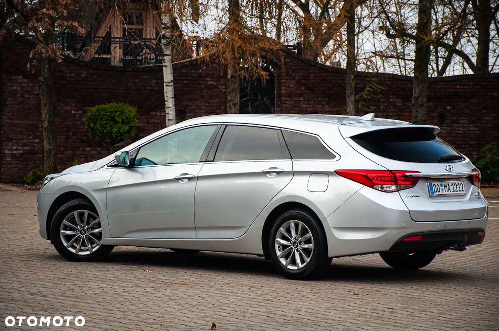 Hyundai i40 Kombi blue 1.7 CRDi DCT Premium - 28