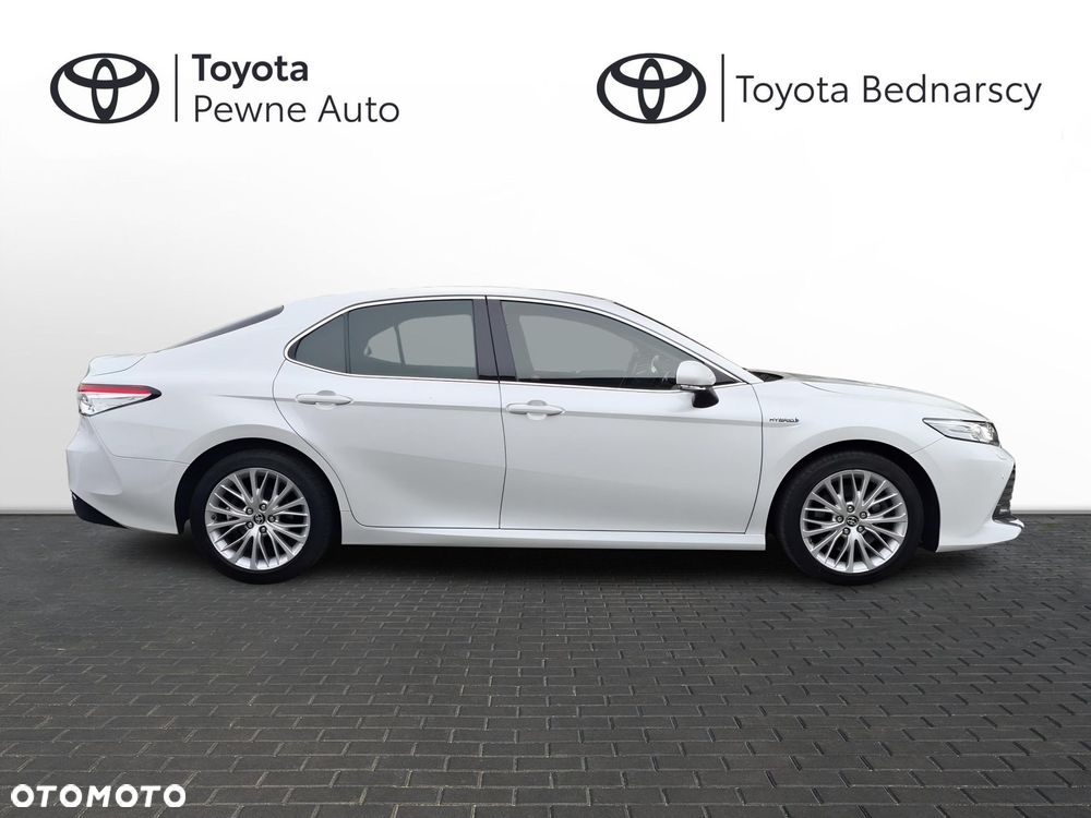 Toyota Camry 2.5 Hybrid Executive CVT - 6