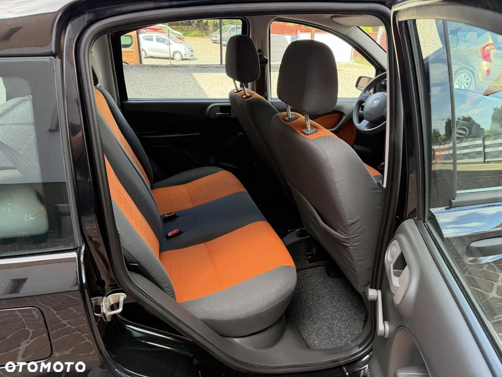 Fiat Panda 1.2 Emotion - 29