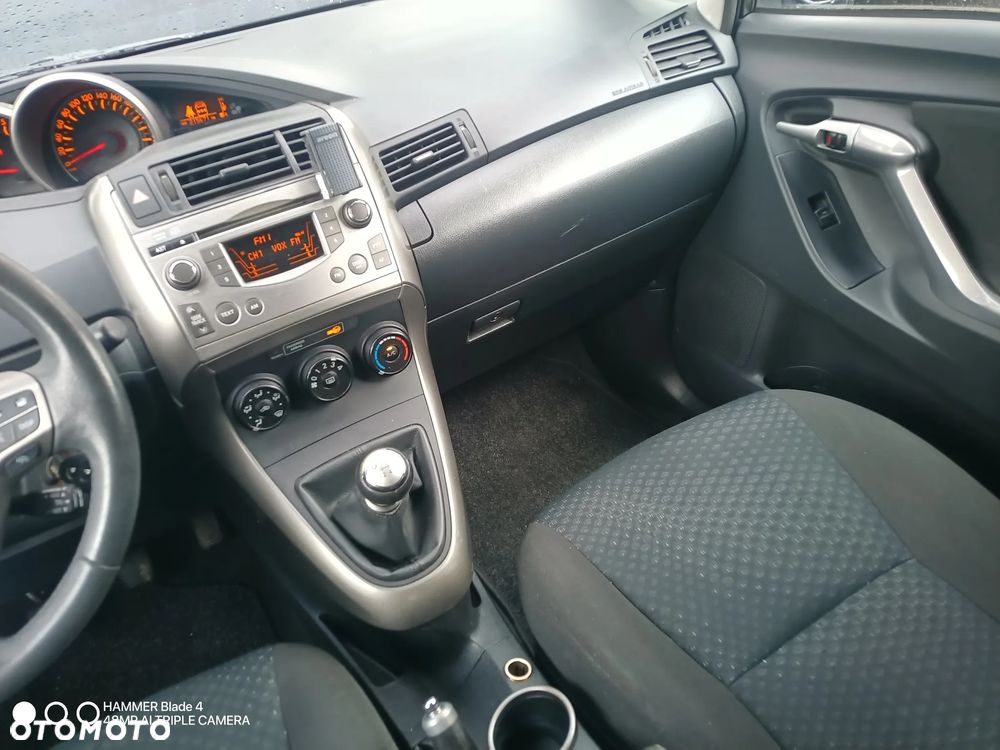 Toyota Verso 2.0 D-4D Edition - 20