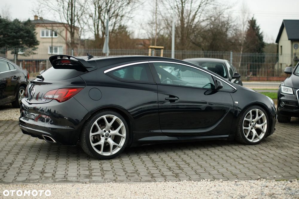 Opel Astra OPC Start/Stop - 17