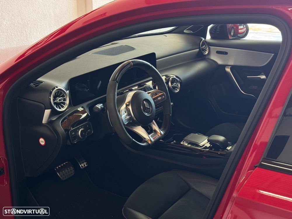 Mercedes-Benz A 35 AMG 4Matic Speedshift DCT 7G - 29