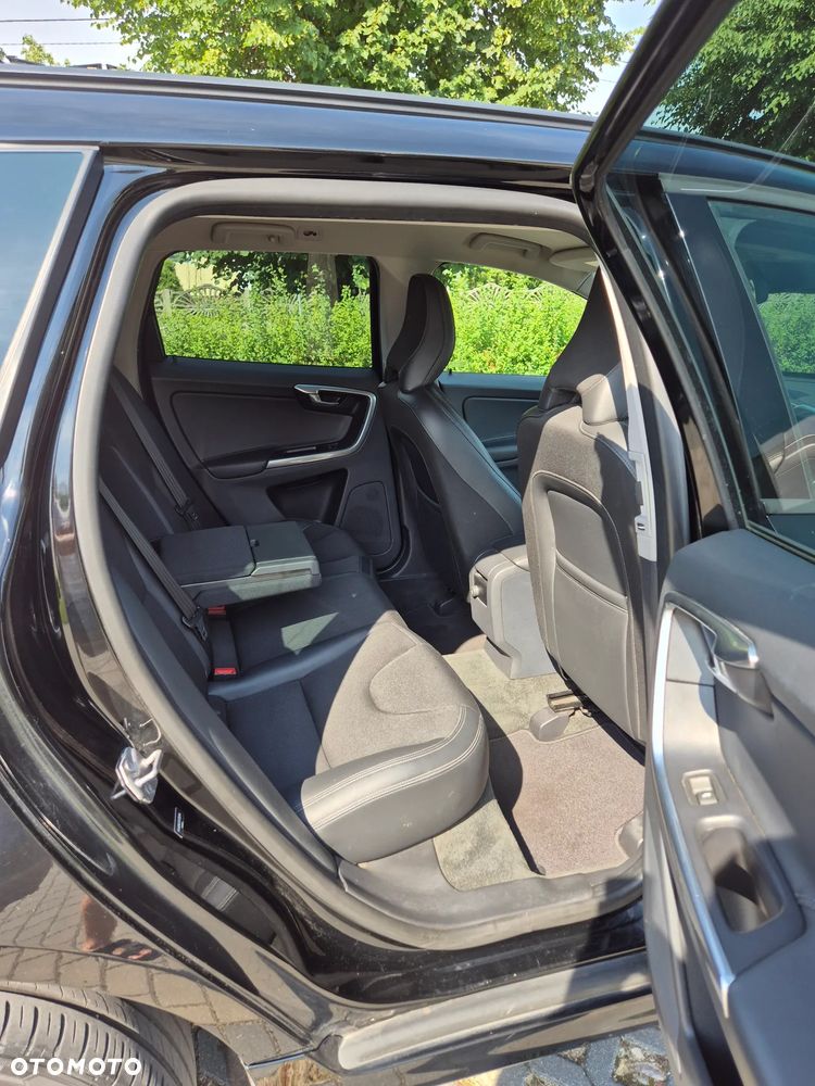 Volvo XC 60 T5 Drive-E Momentum - 9