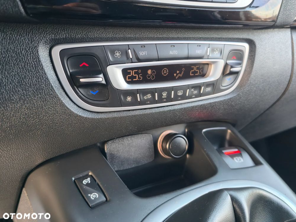 Renault Grand Scenic 2.0 16V 140 CVT Bose Edition - 33