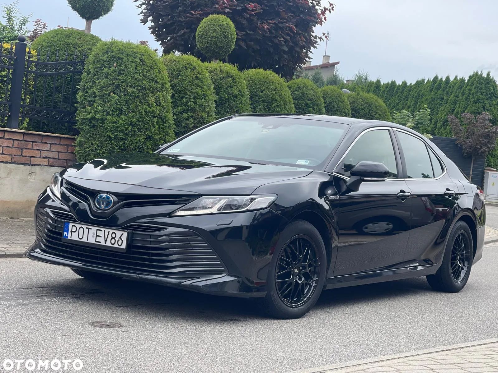 Toyota Camry 2.5 Hybrid Comfort CVT - 1
