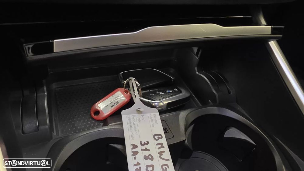 BMW 318 d Line Sport Auto - 47