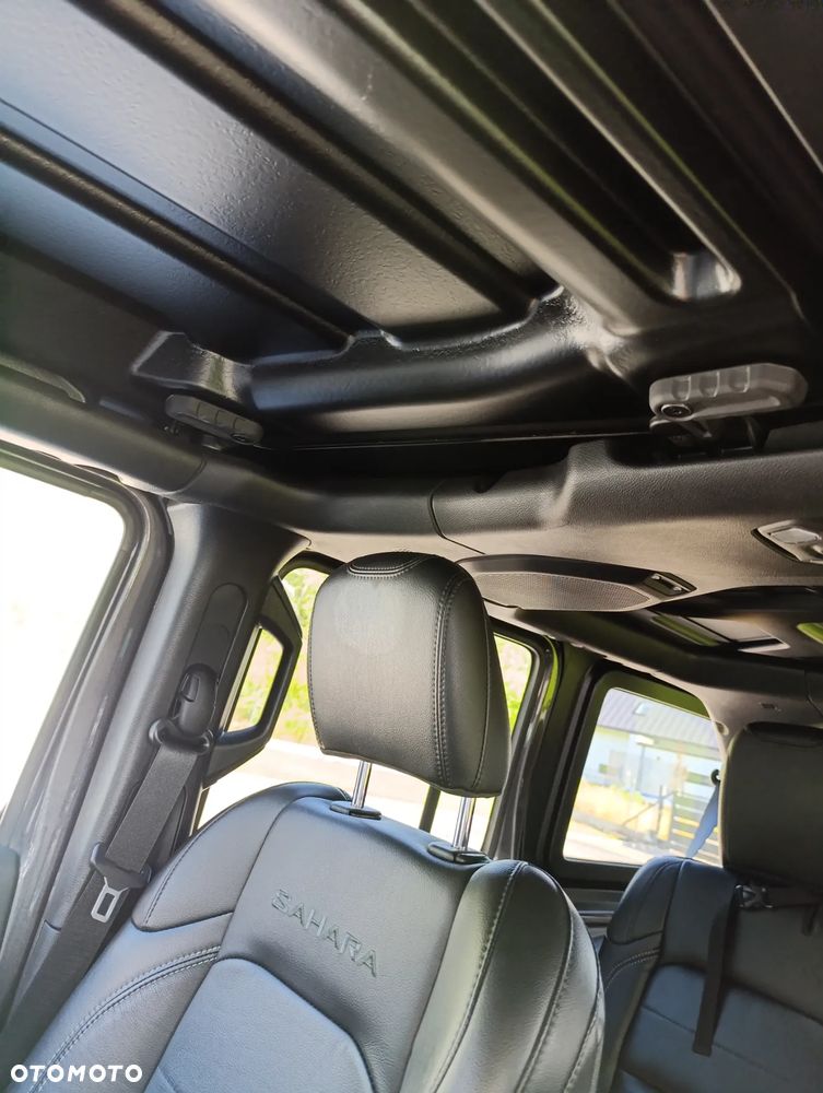 Jeep Wrangler 3.6 Unlim Sahara - 13