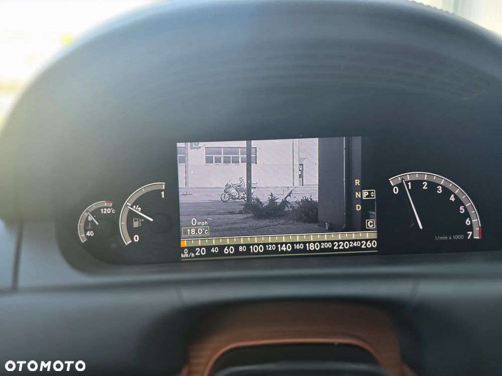 Mercedes-Benz CL 500 4-Matic - 15