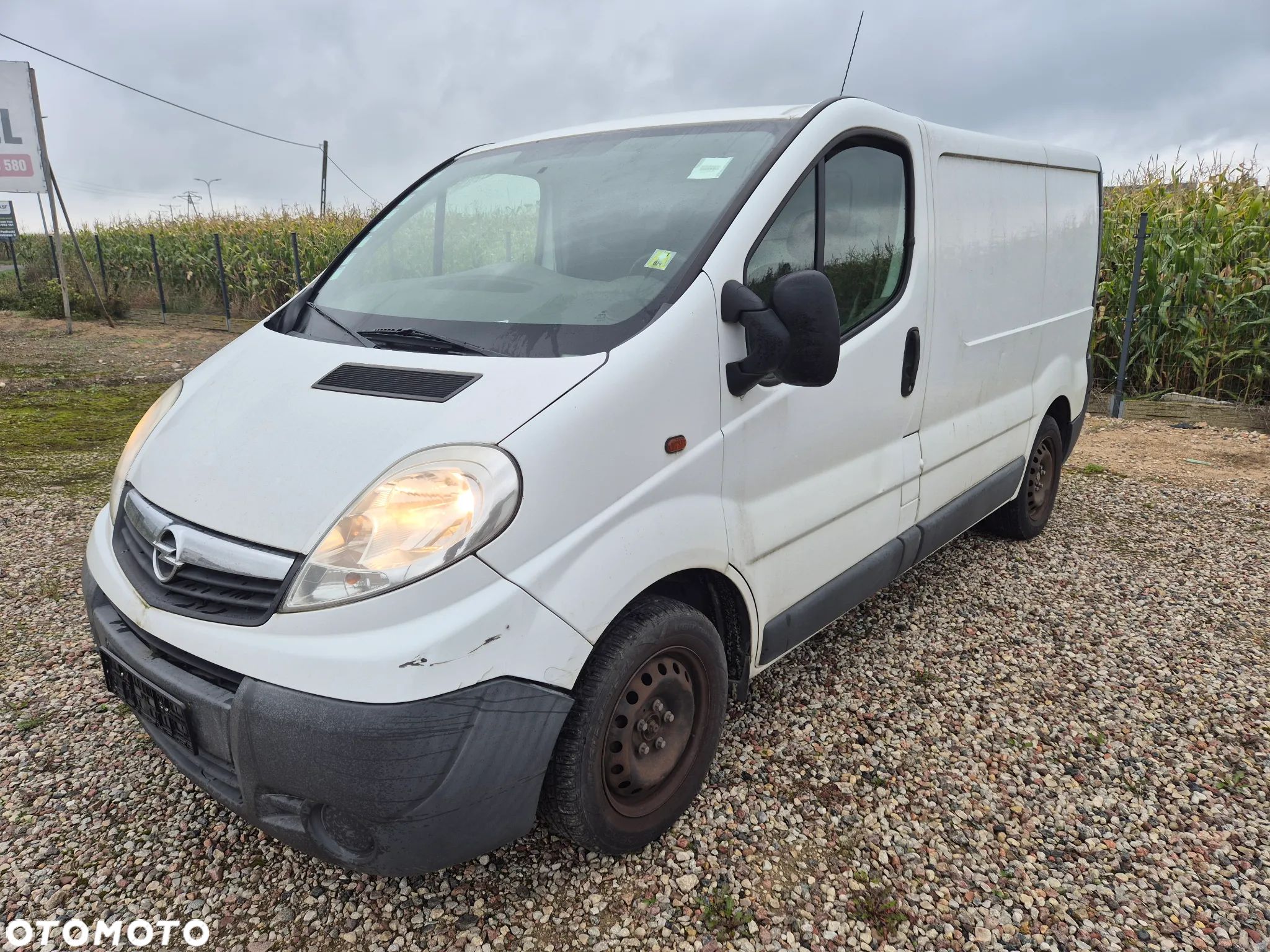 Opel Vivaro - 1