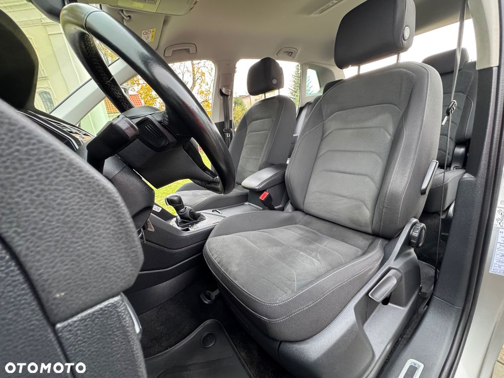 Volkswagen Tiguan - 24
