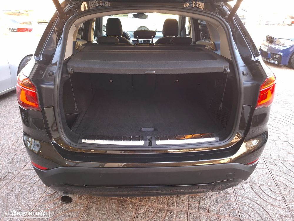 BMW X1 sDrive18d Aut. - 32