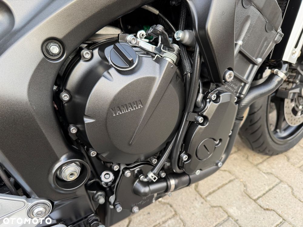 Yamaha FZ6 - 17