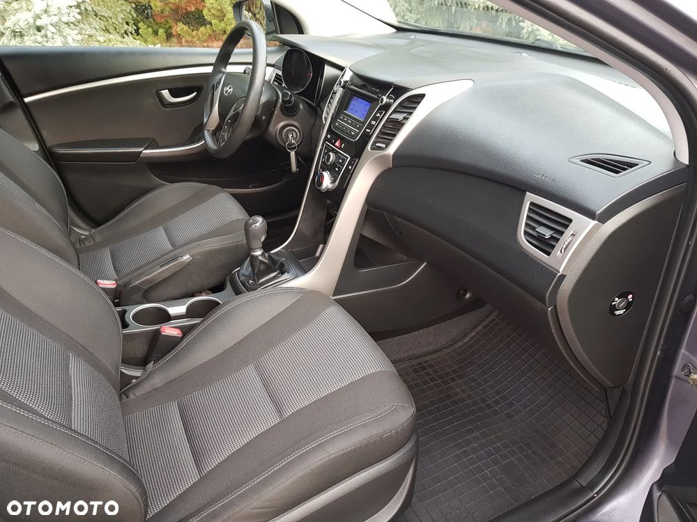 Hyundai i30 1.4 BlueDrive Run - 22