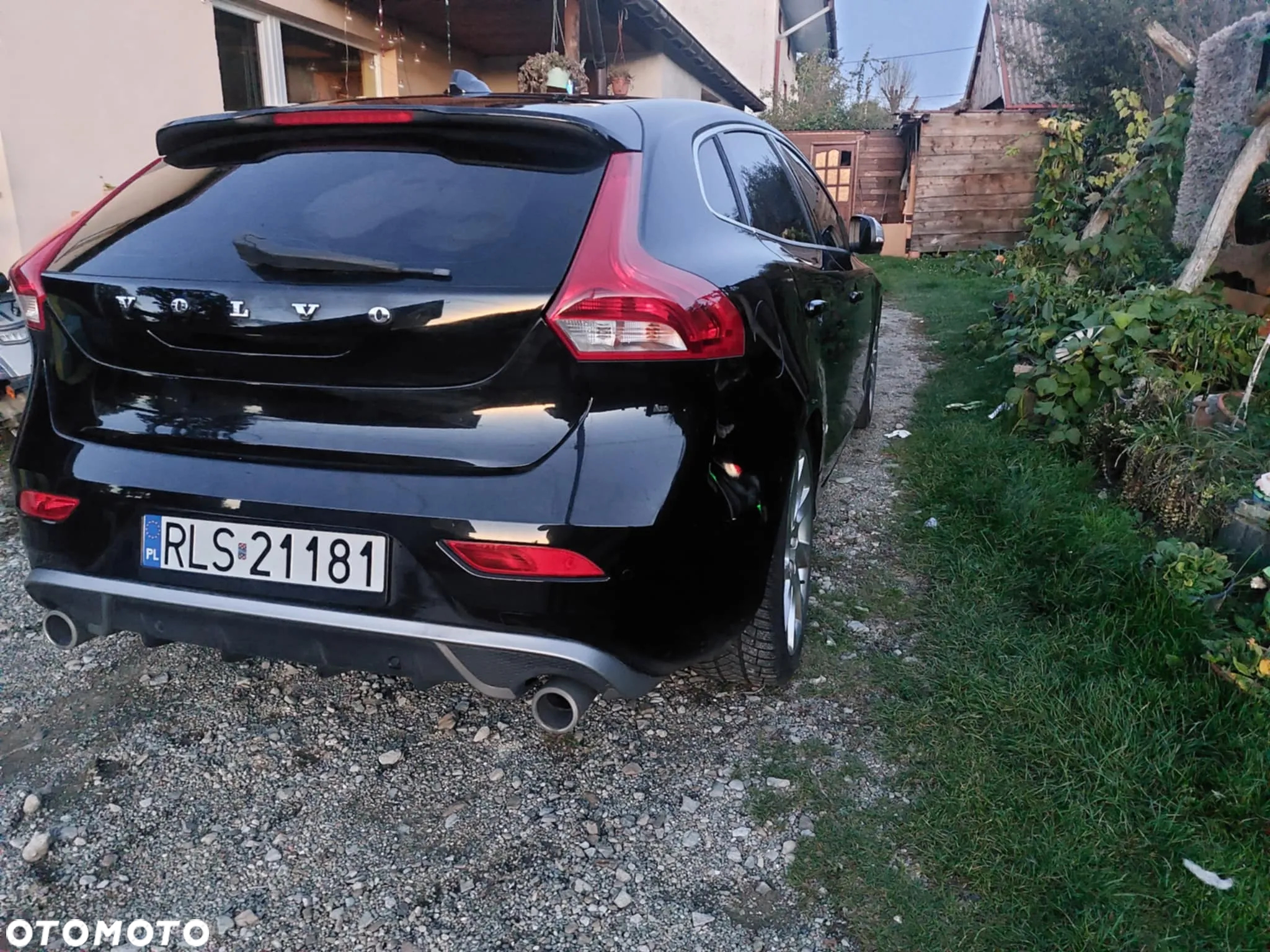 Volvo V40 D2 Drive-E R-Design Momentum - 13