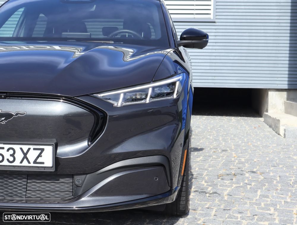 Ford Mustang Mach-E Premium AWD - 9