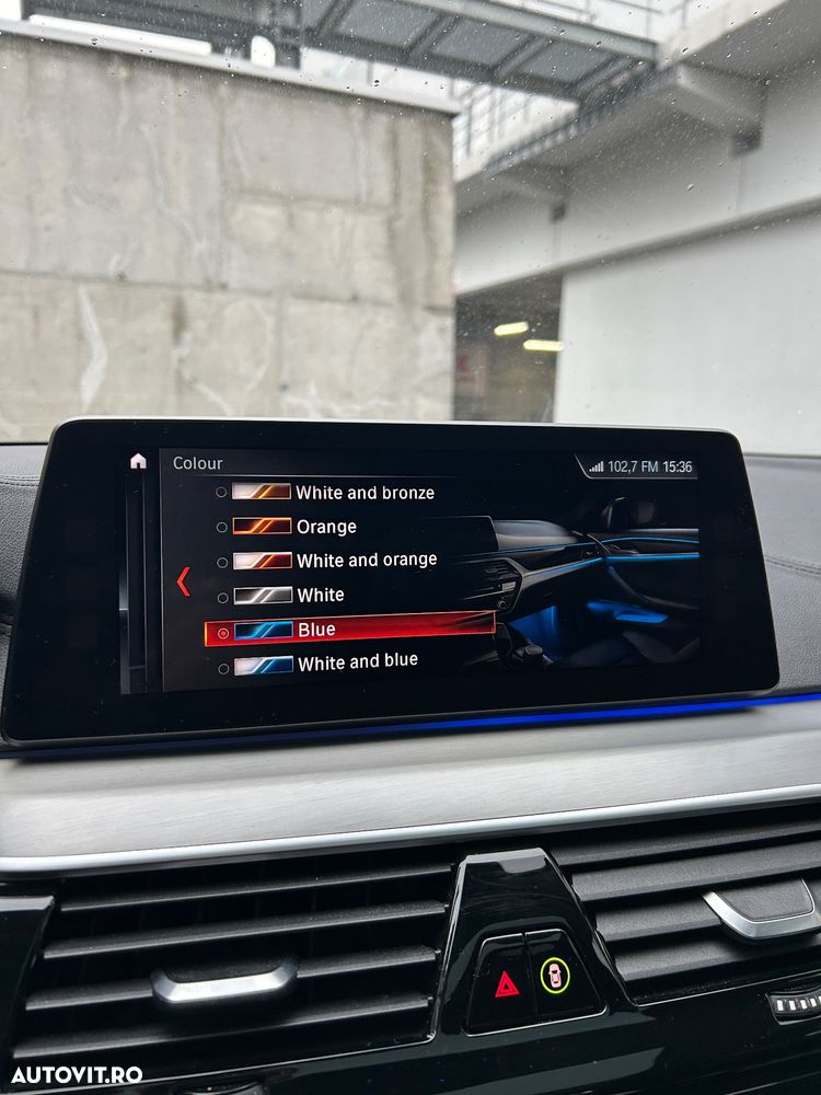 BMW Seria 5 520d xDrive AT - 16