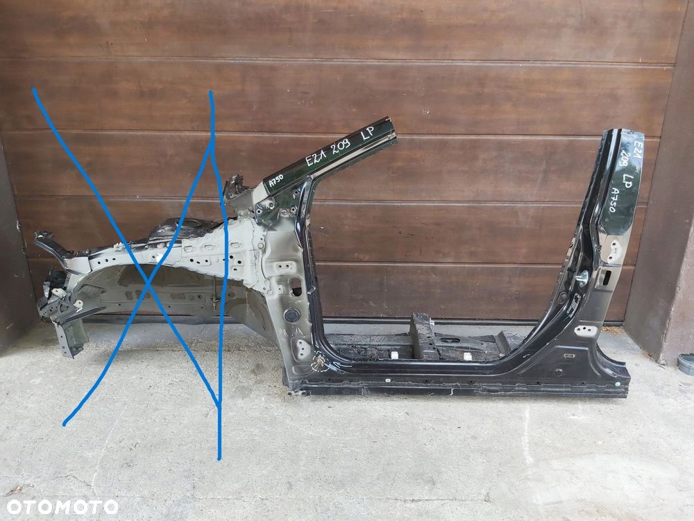 TOYOTA Corolla E21 słupek A B próg lewy bok ćwiartka - 3