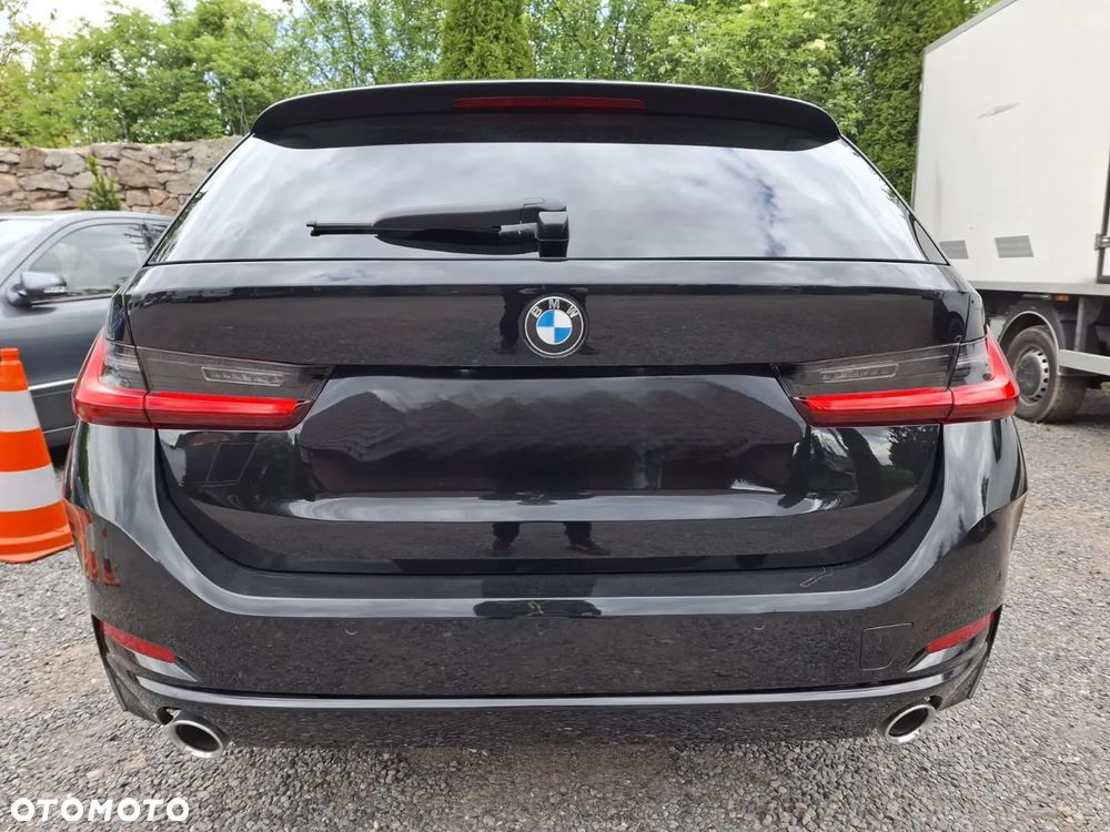 BMW Seria 3 318d - 16