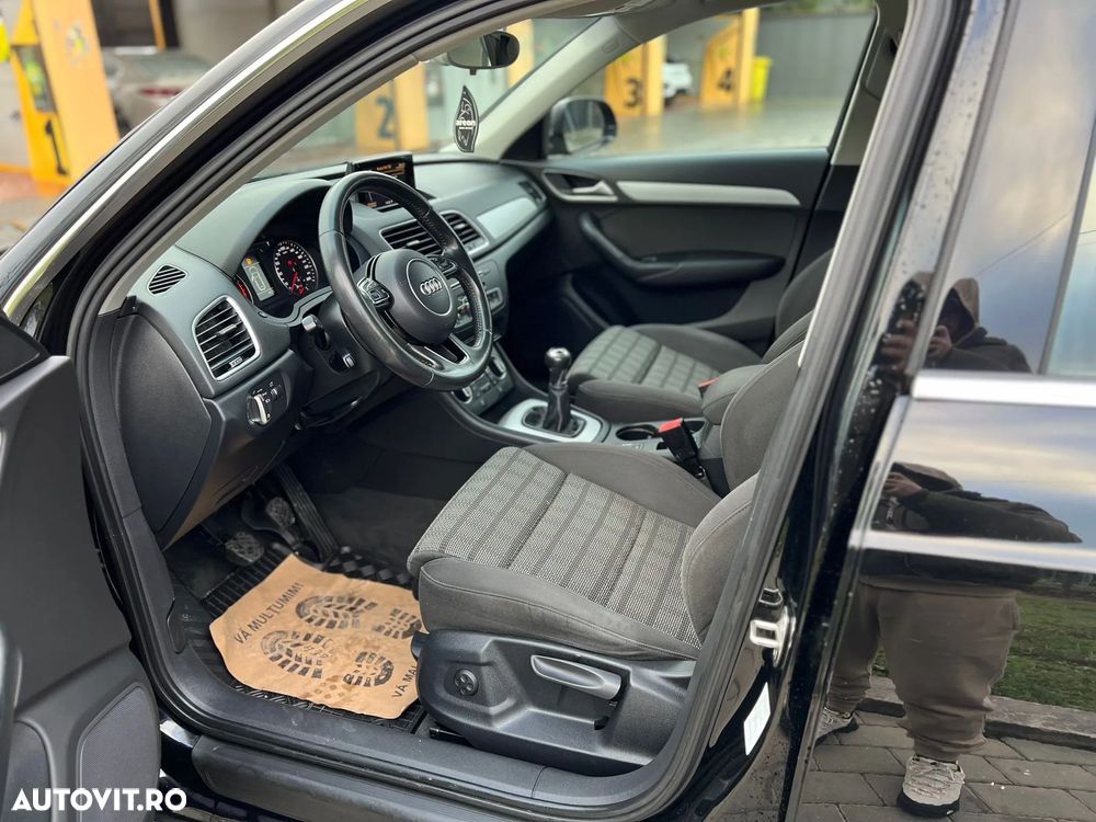 Audi Q3 2.0 TDI Design - 16