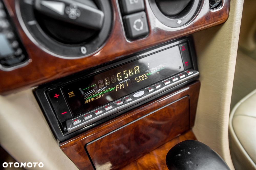 Mercedes-Benz W124 (1984-1993) - 24