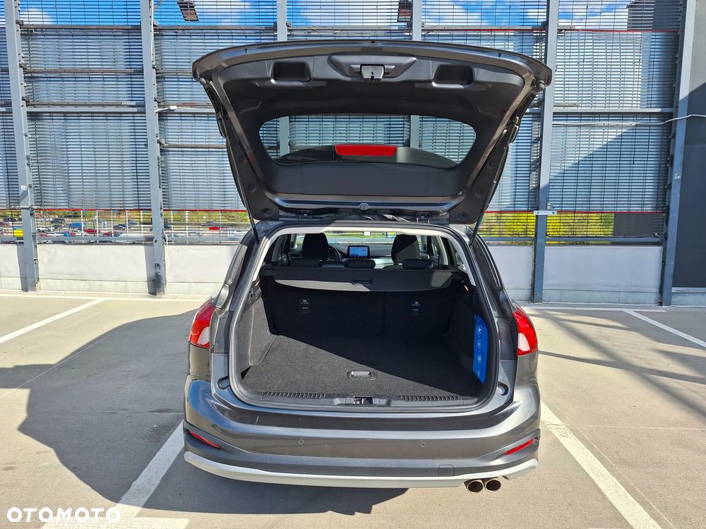 Ford Focus 1.5 EcoBoost Active Business - 14