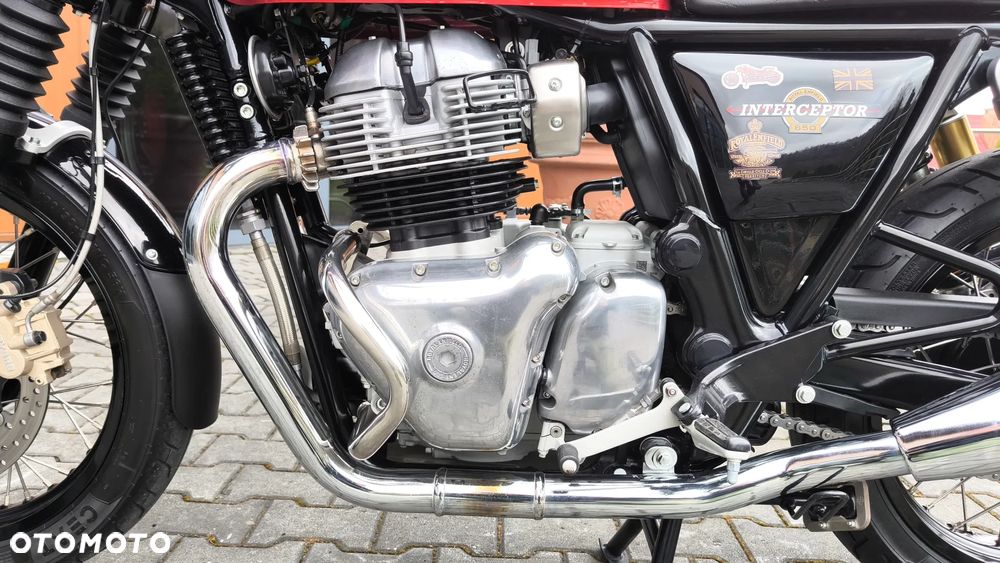 Royal Enfield Interceptor - 24
