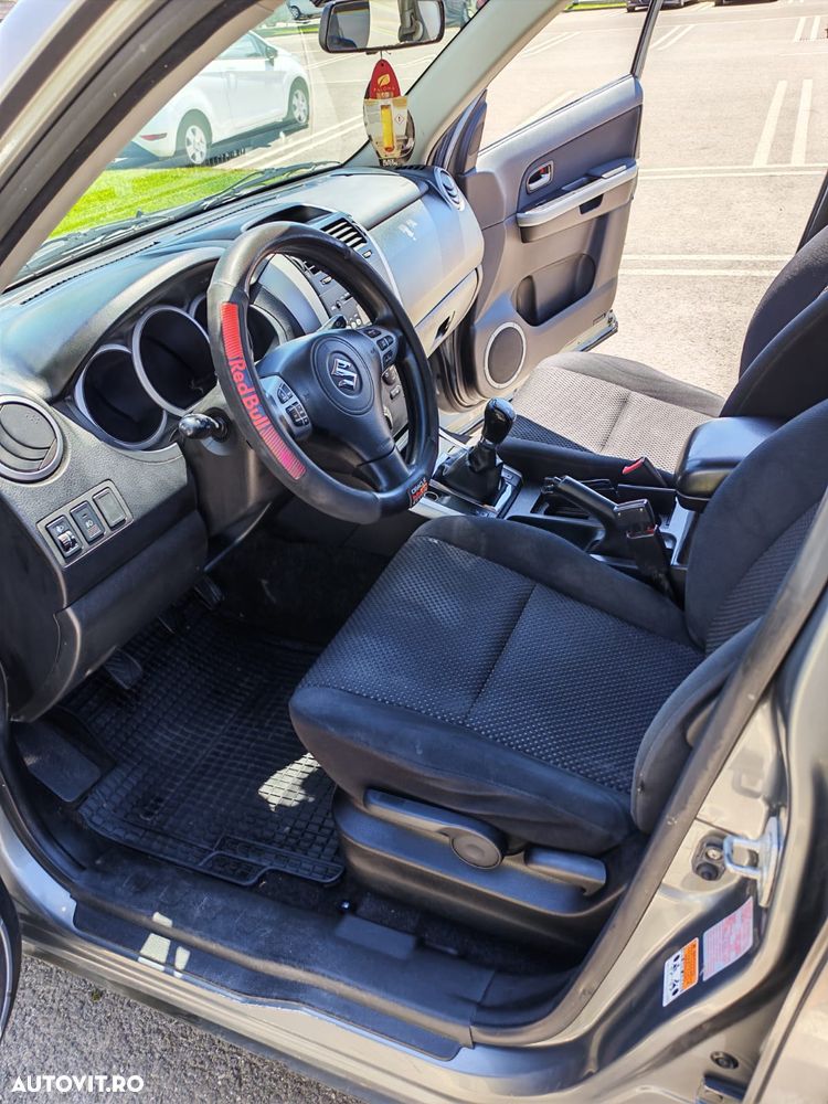 Suzuki Grand Vitara 1.9 DDIS JLX - 15