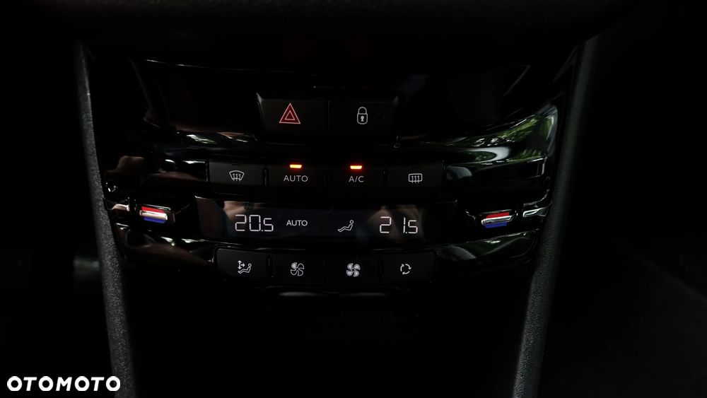 Peugeot 208 120 VTI Allure - 22
