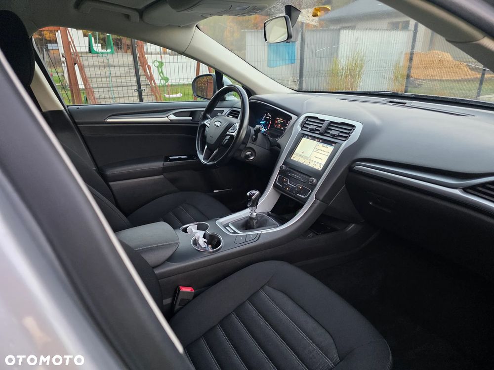 Ford Mondeo - 18