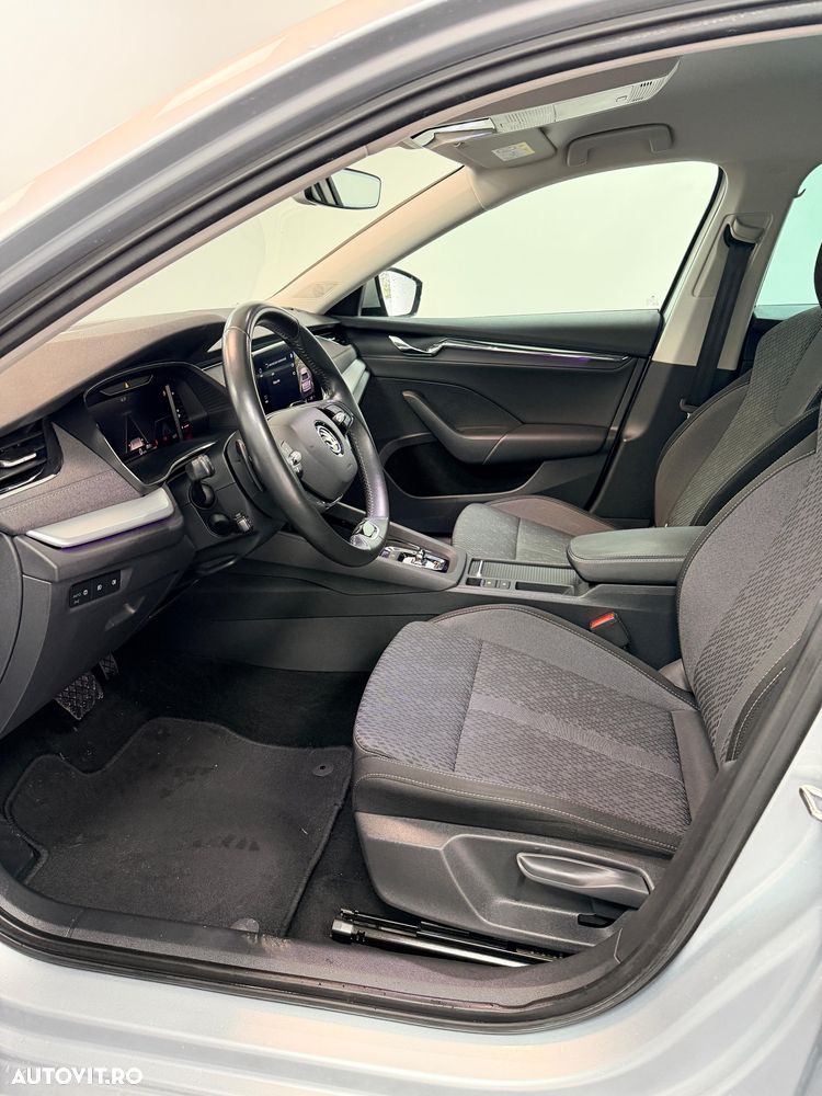 Skoda Octavia 2.0 TDI DSG Style - 22