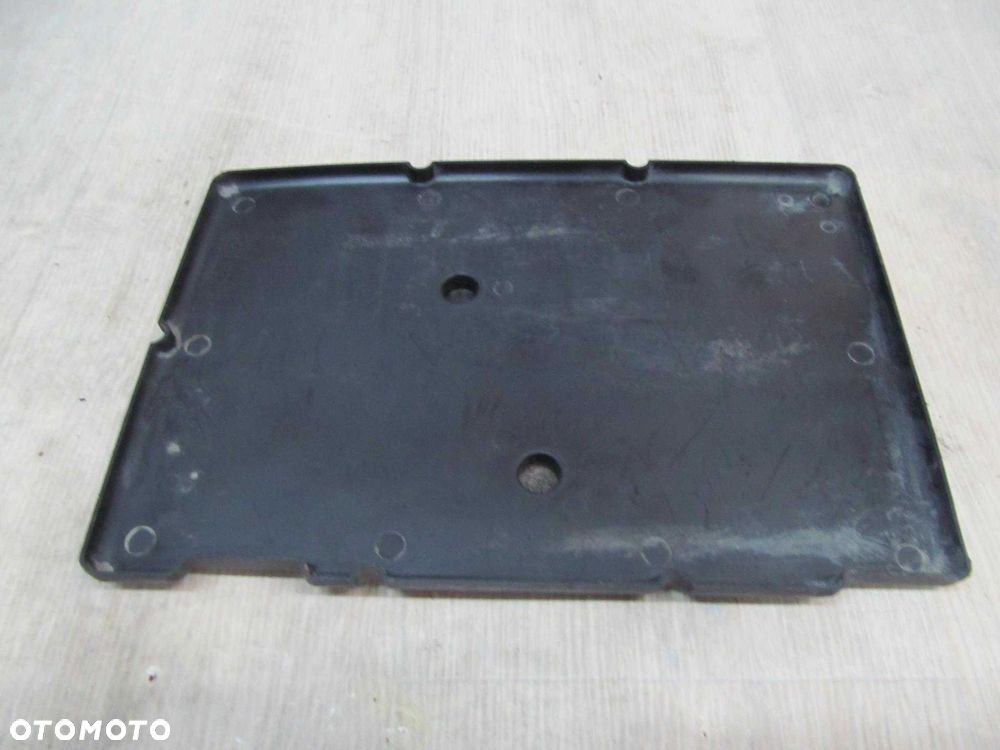 TOYOTA AVENSIS T25 PODSTAWA AKUMULATORA 74431-33011 - 2