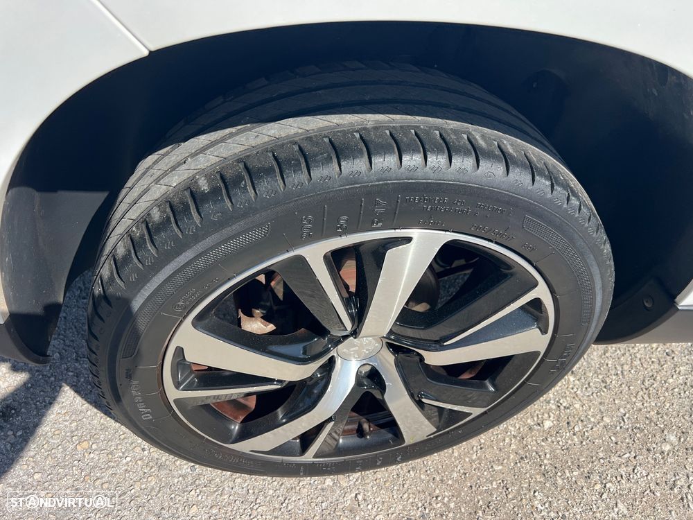 Peugeot 2008 1.6 BlueHDi Allure - 30