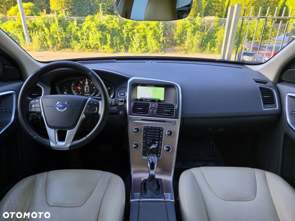 Volvo XC 60 D3 Drive-E Summum - 6