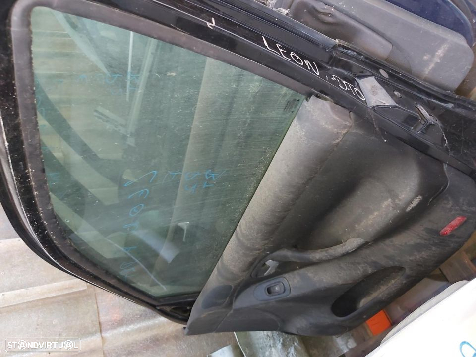 Porta Direita Seat Leon 3p Completa - 2