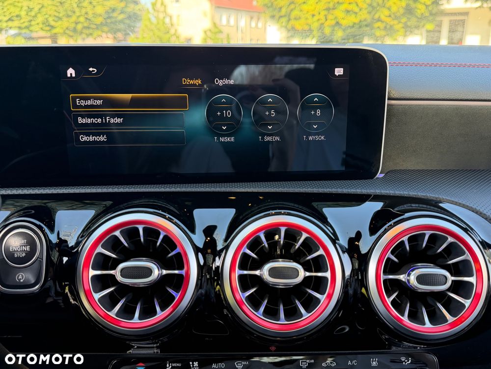 Mercedes-Benz CLA 220 d AMG Line 8G-DCT - 29