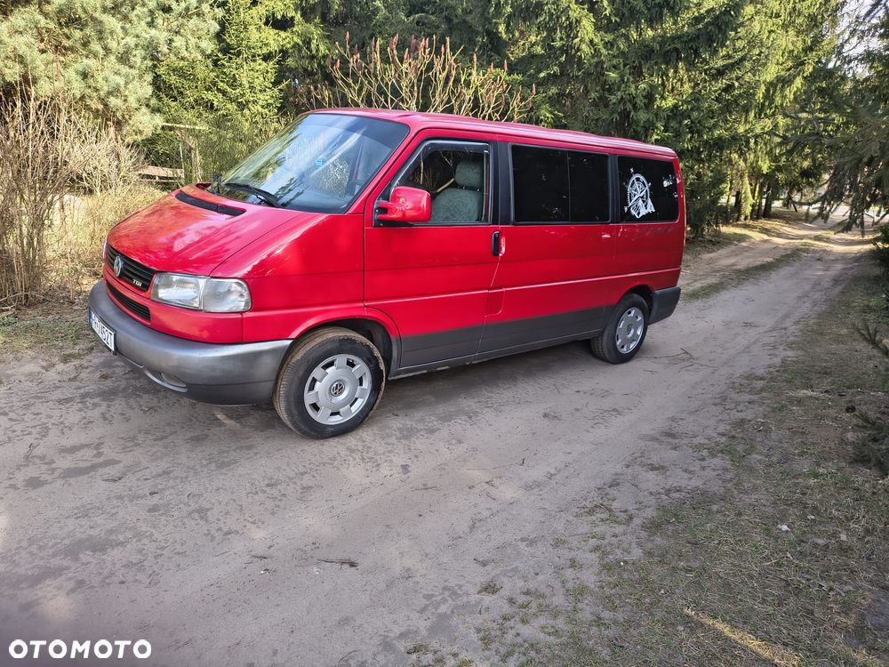 Volkswagen Multivan - 1